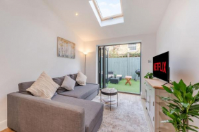 Three-Bedroom Bliss in London Town